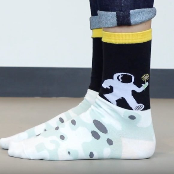 Organic Cotton, Brand New, crew socks, Astronaut design, unisex, size 7-13 - Picture 12 of 13
